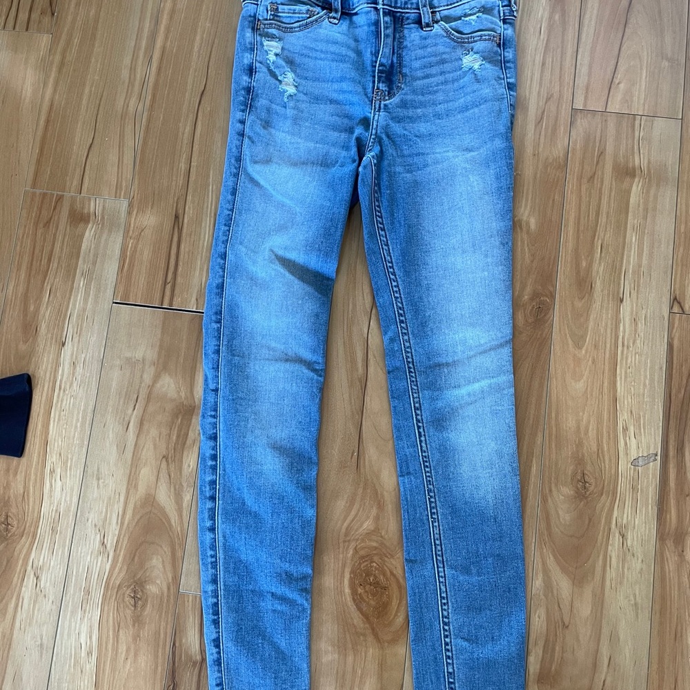 Hollister jeans